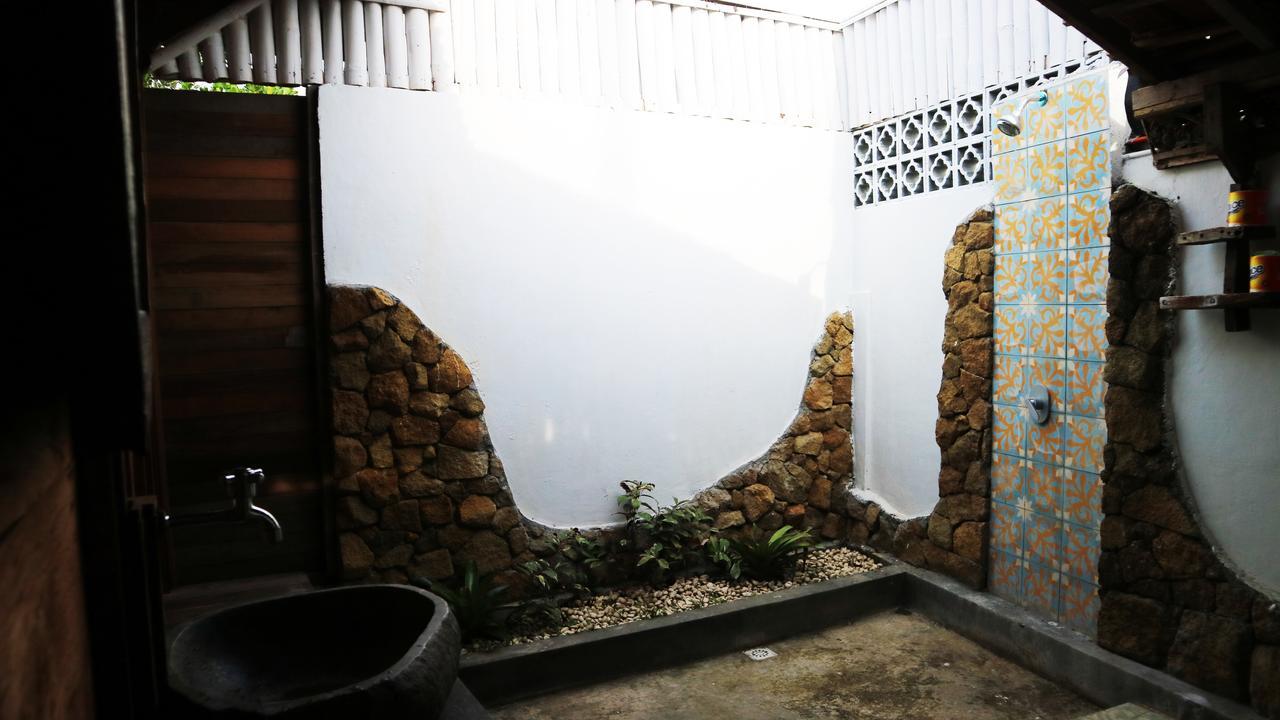 Hotel Premier Surf Camp à Canggu Extérieur photo