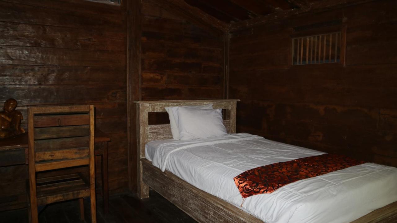 Hotel Premier Surf Camp à Canggu Extérieur photo