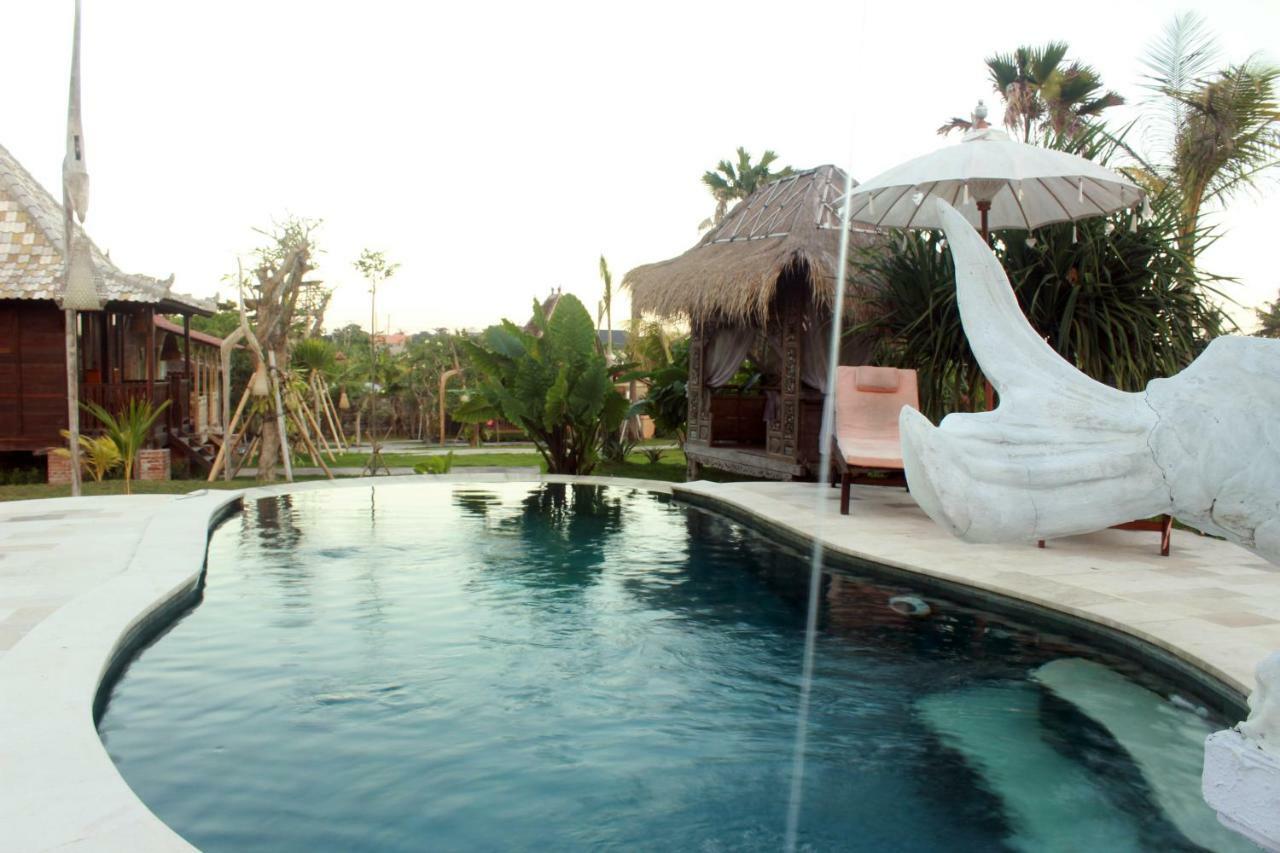 Hotel Premier Surf Camp à Canggu Extérieur photo
